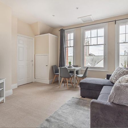 Guest Homes - Trinity Apartment Worcester Buitenkant foto