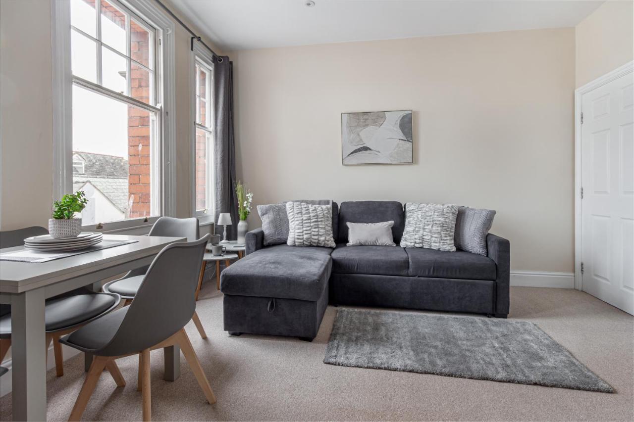 Guest Homes - Trinity Apartment Worcester Buitenkant foto